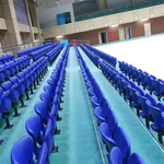 Seient de l'estadi amb respatller alt